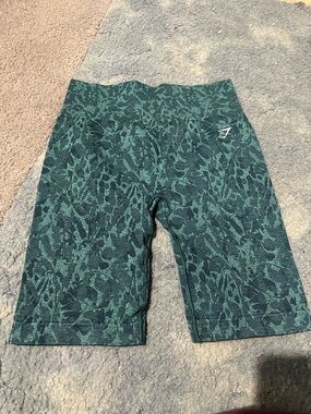 ✨SOLD ON DEPOP ✨ 
Gymshark Teal Green Jacquard Seamless Shorts